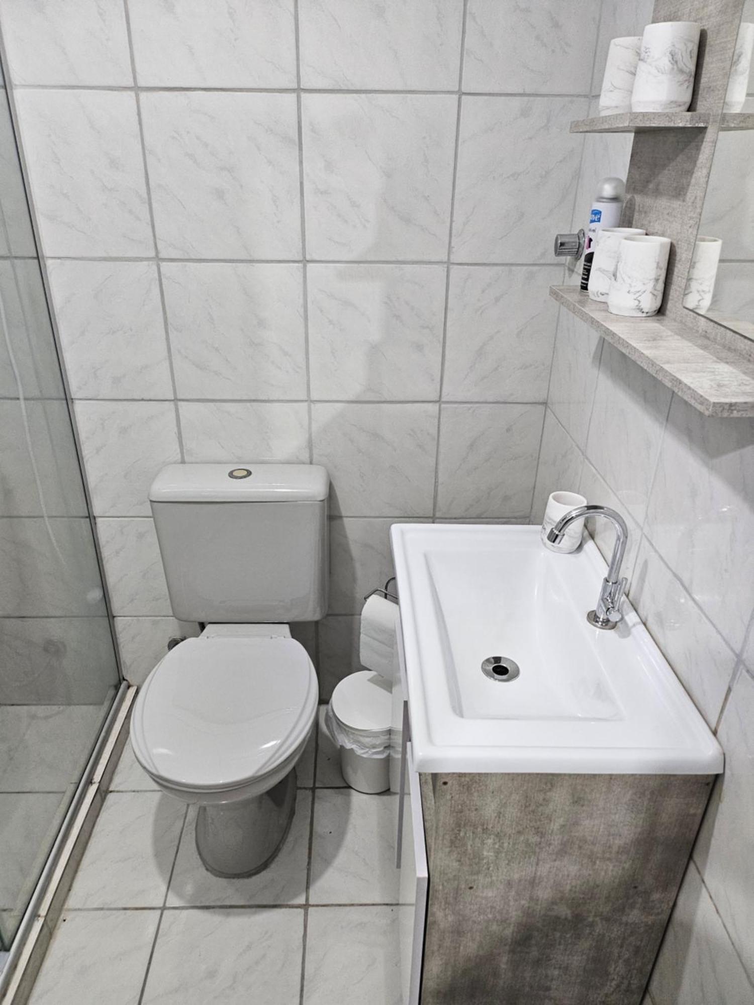 Consulado Americano Apartamento 50 Metros Da Entrada Para Visto Consulado Eua Porto Alegre Com Garagem Esterno foto